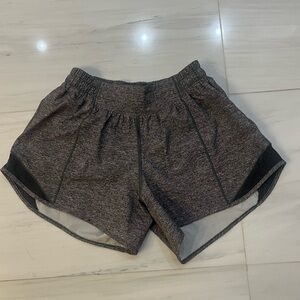 Lululemon Hotty Hot Short 4 Tall